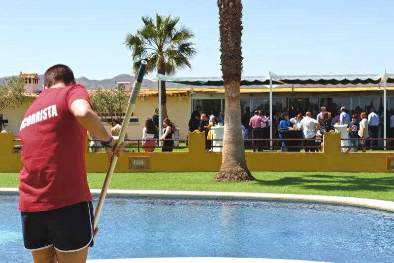 Piscina y celebración